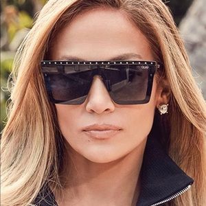 Quay X JLo Hindsight Sheild Sunnies